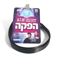 14.5X10-תג-פלסטיק-עם-שרוך-שחור.jpg